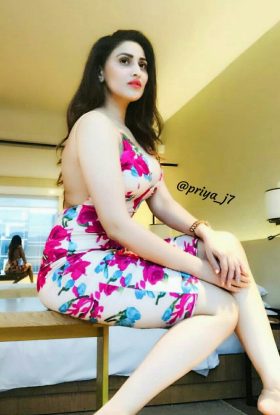 Priya +971551903994